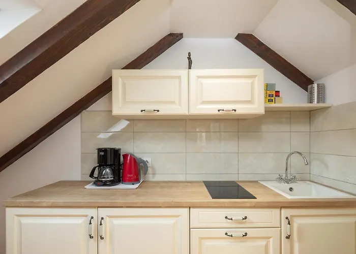 D - Beautiful In The Heart Of Split