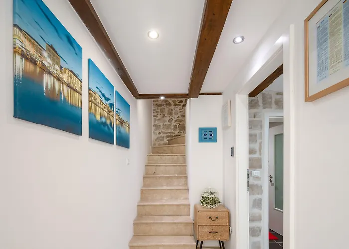 D - Beautiful In The Heart Of Split