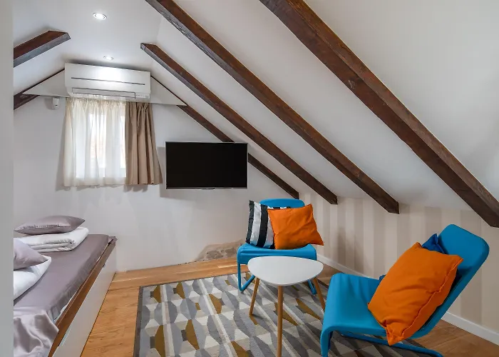 D - Beautiful In The Heart Of * Split