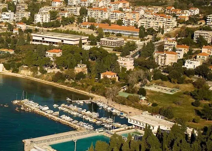 D - Beautiful In The Heart Of Split