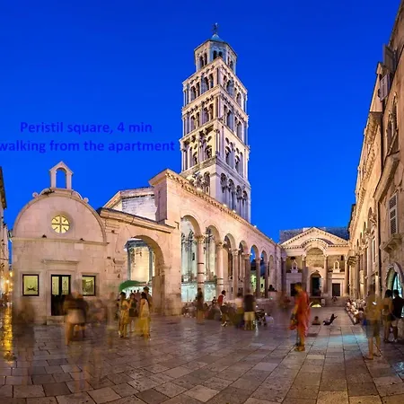 Apartment D - Beautiful In The Heart Of *